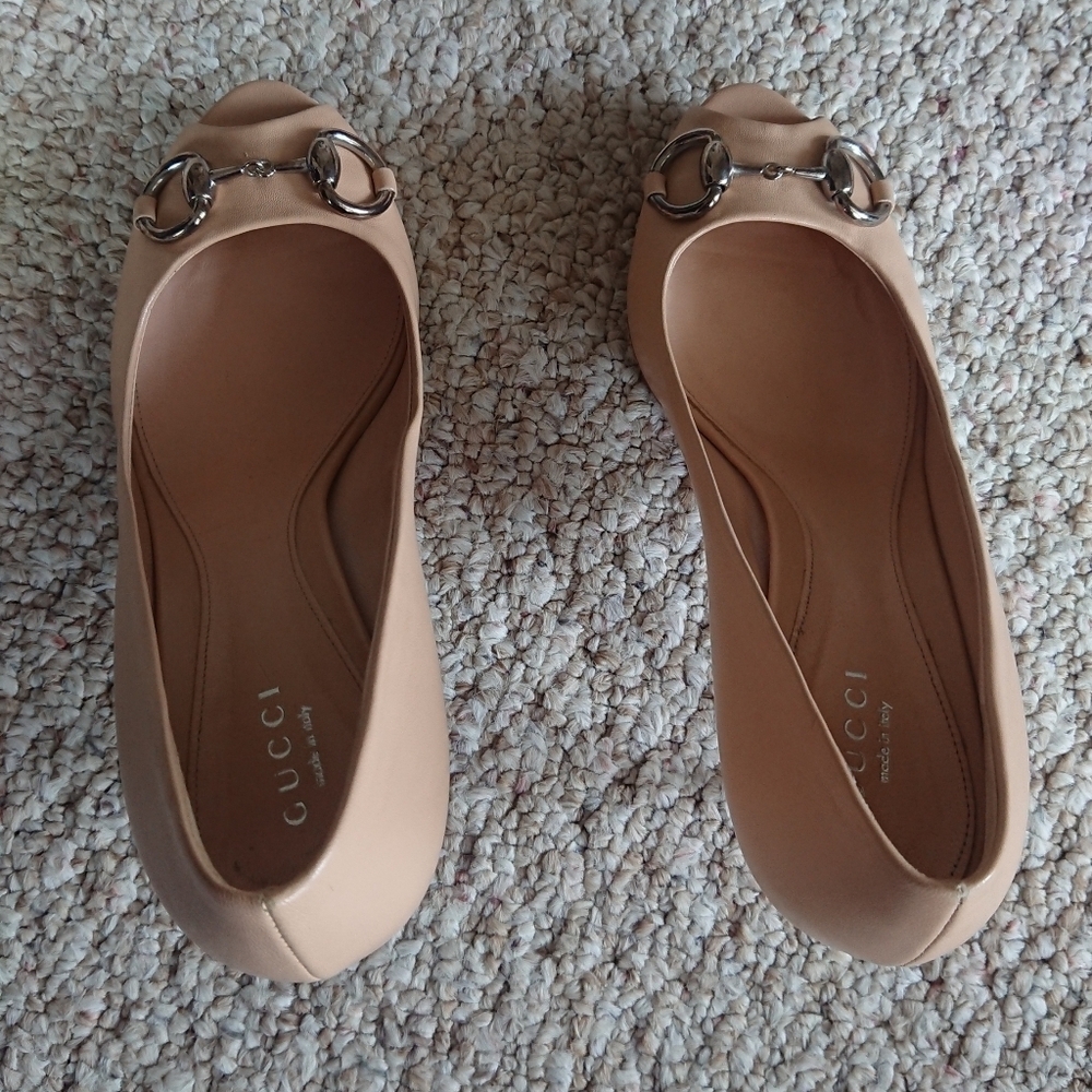 Gucci Nude/beige Peep-Toe Horsebit Pumps size 6.5 - Picture 3 of 15